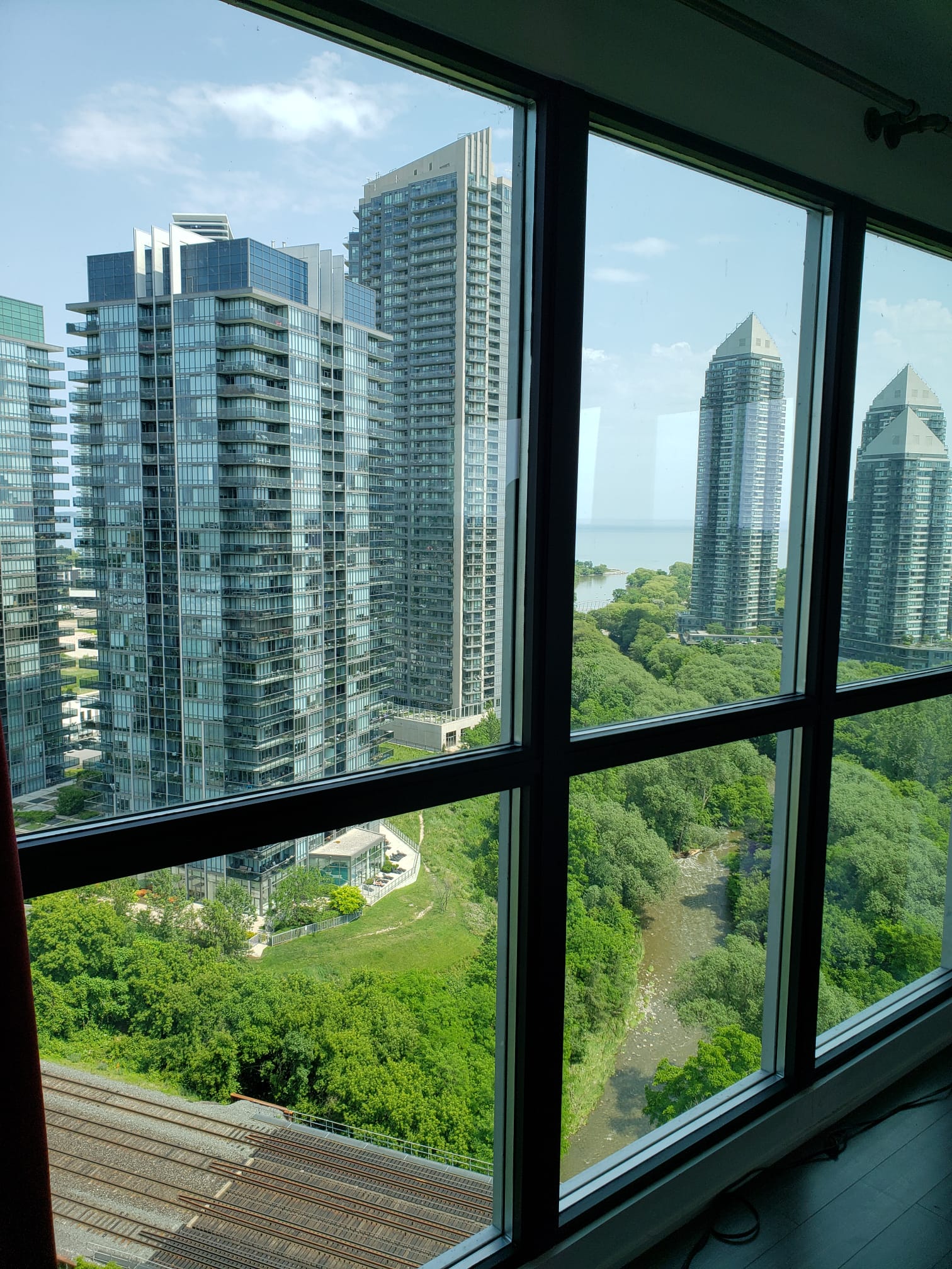 EasyClear Window Washing Inc photo 1